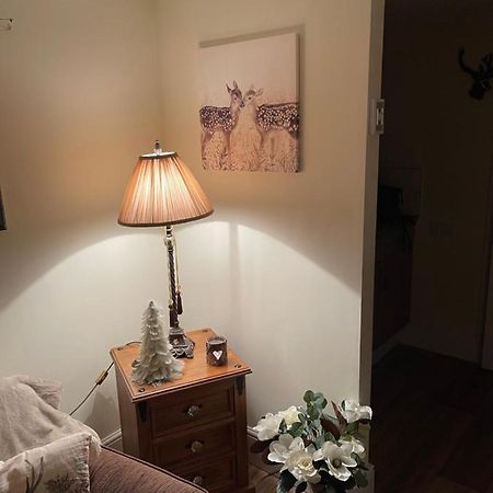 Deer Lodge Thornton Curtis 外观 照片